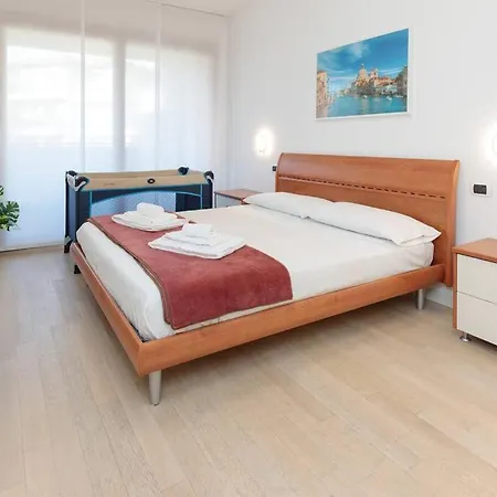 Apartment Free Garage 10 Min From Lovely Flat Venice